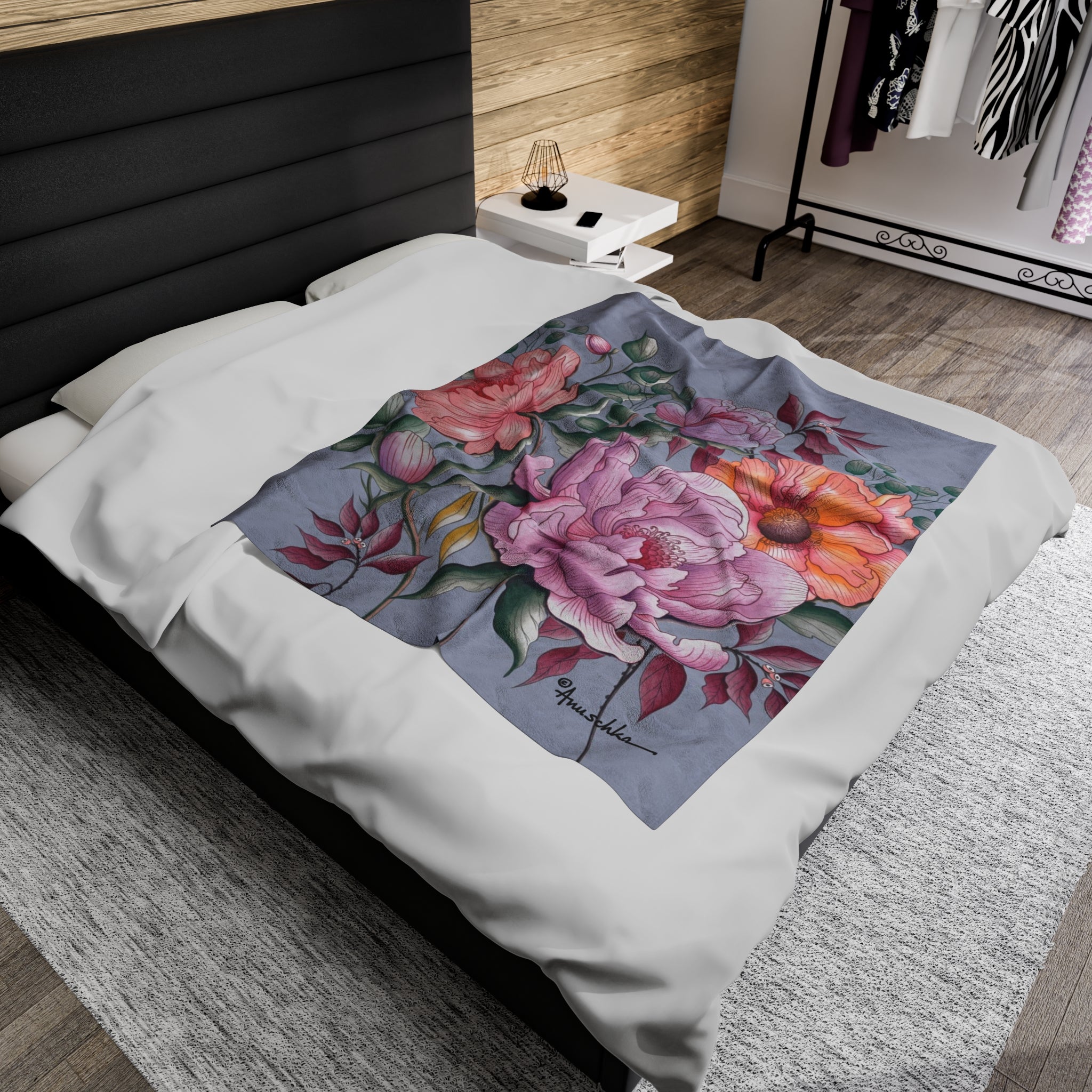 Bel Fiori Velveteen Plush Blanket