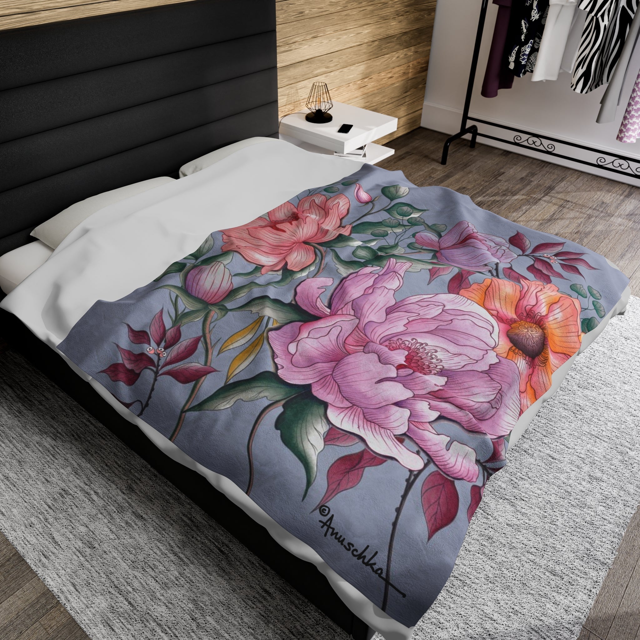 Bel Fiori Velveteen Plush Blanket
