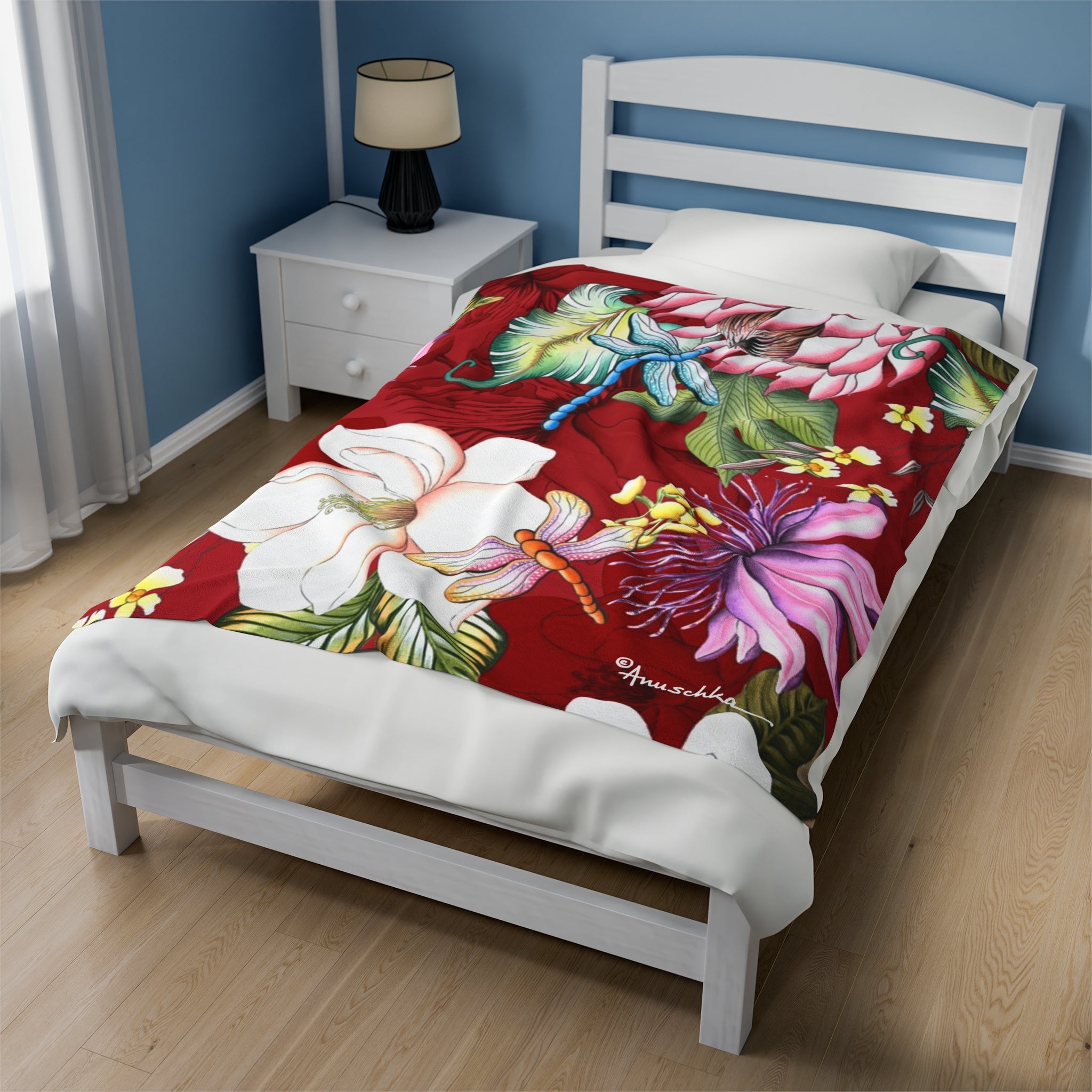 Crimson Garden Velveteen Plush Blanket