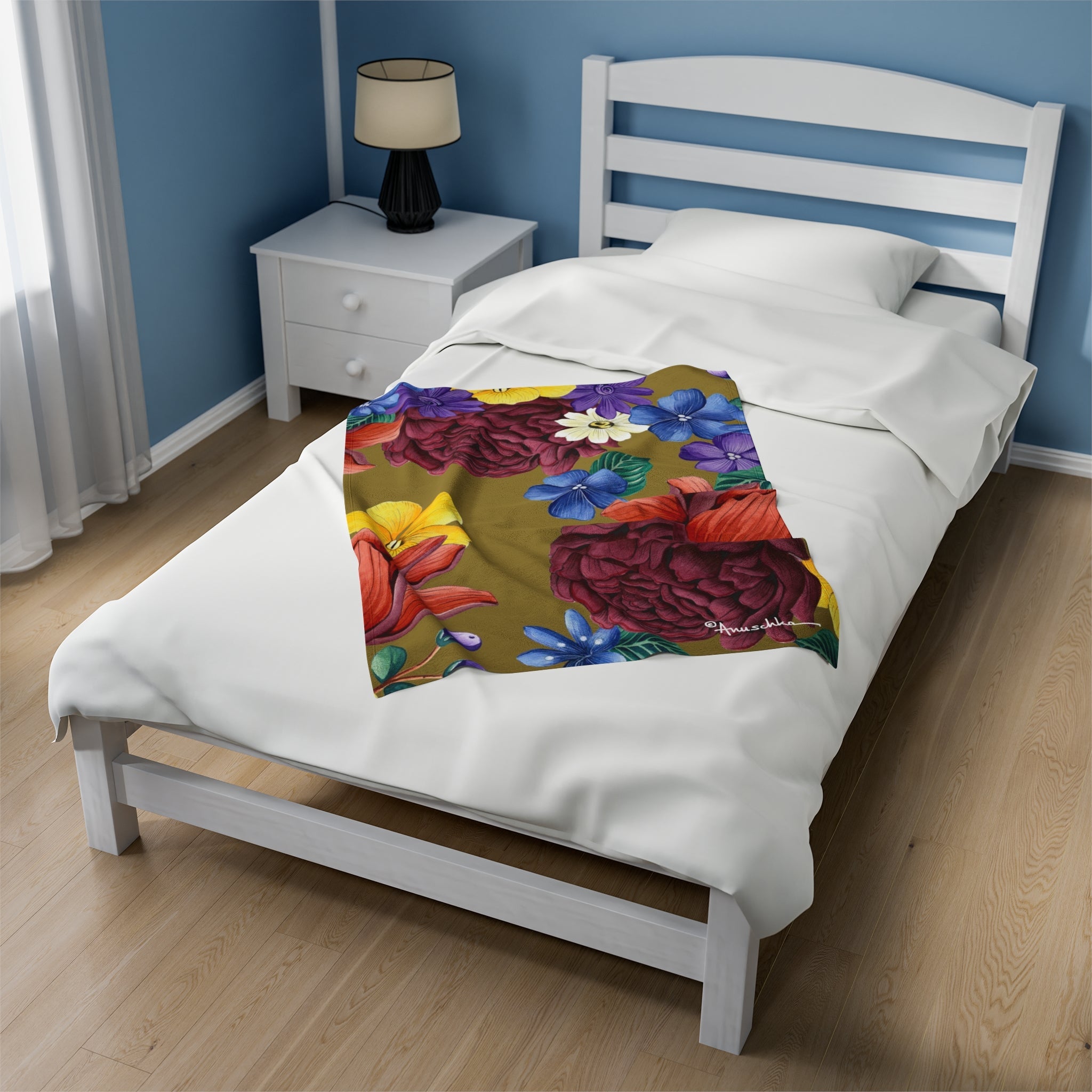 Dreamy Floral Velveteen Plush Blanket