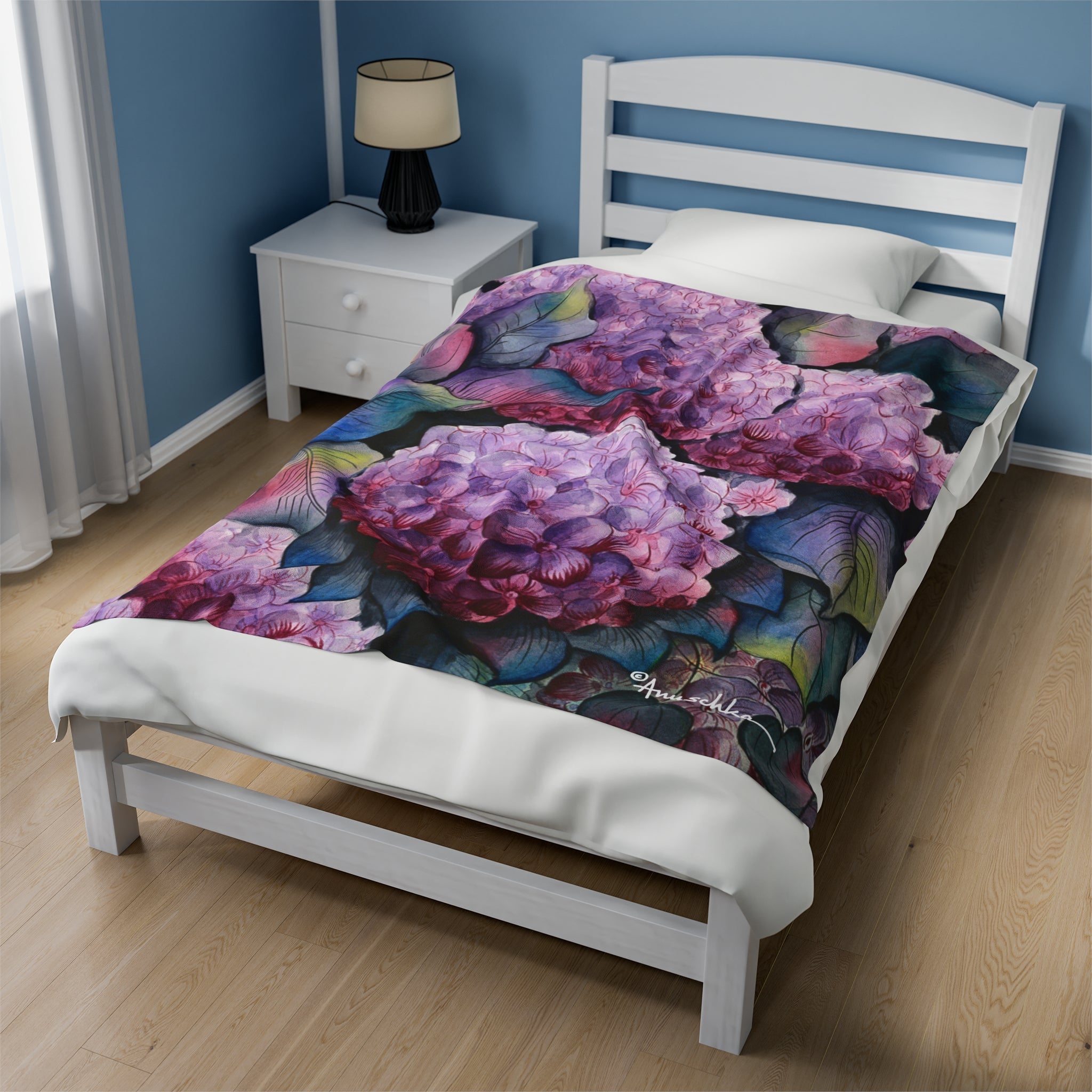 Hypnotic Hydrangeas Velveteen Plush Blanket
