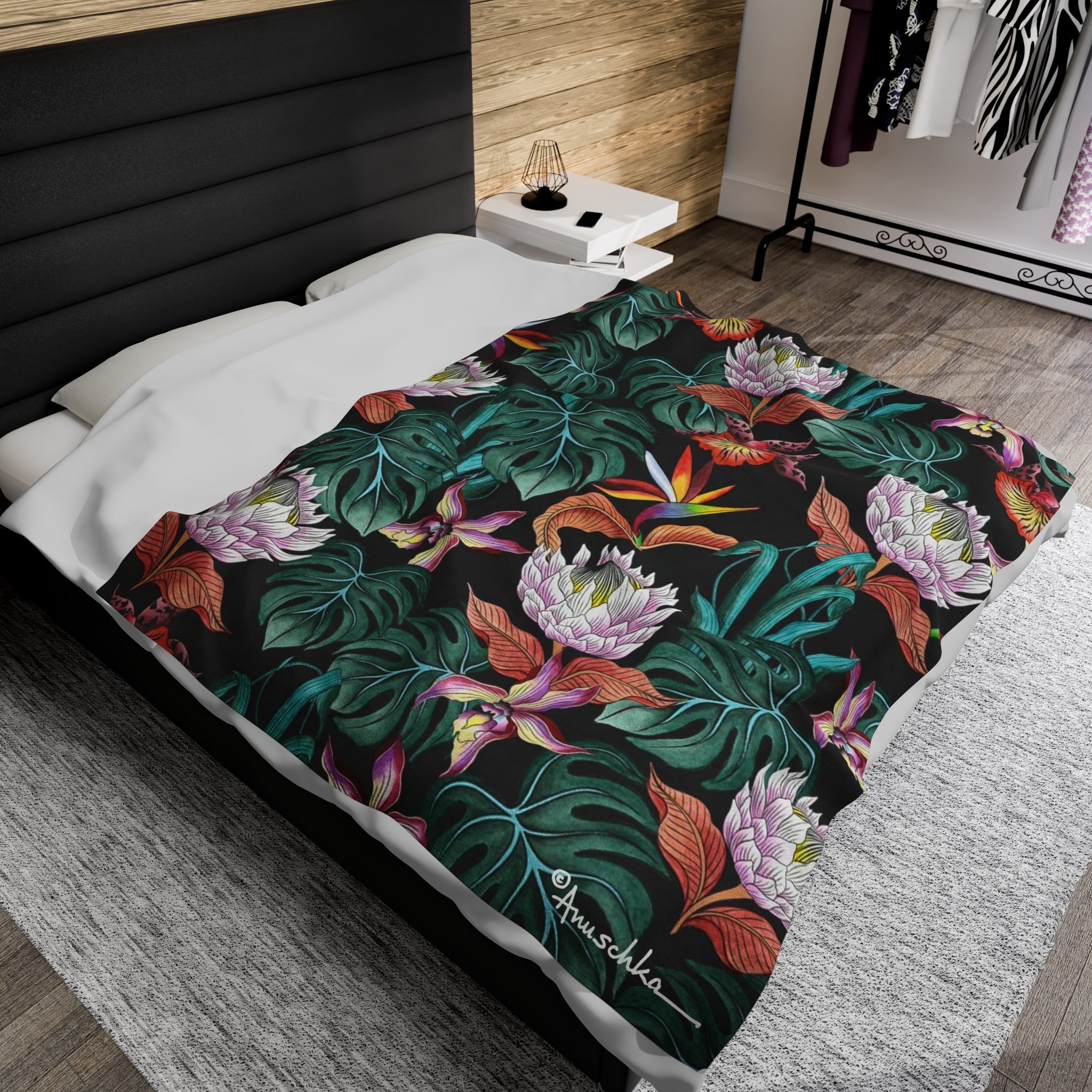 Island Escape Black Velveteen Plush Blanket