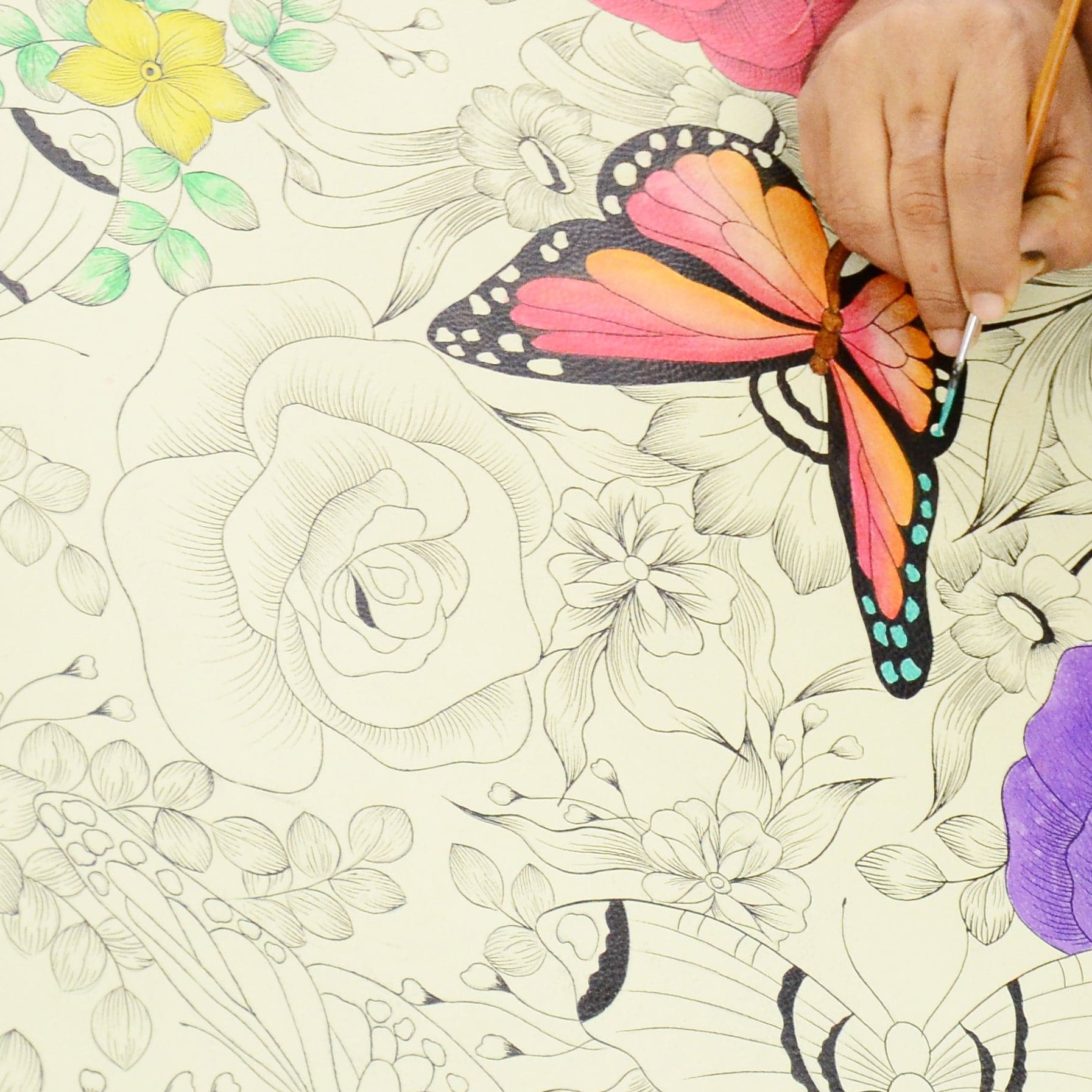 Bi-Fold Wallet With Strap - 1856