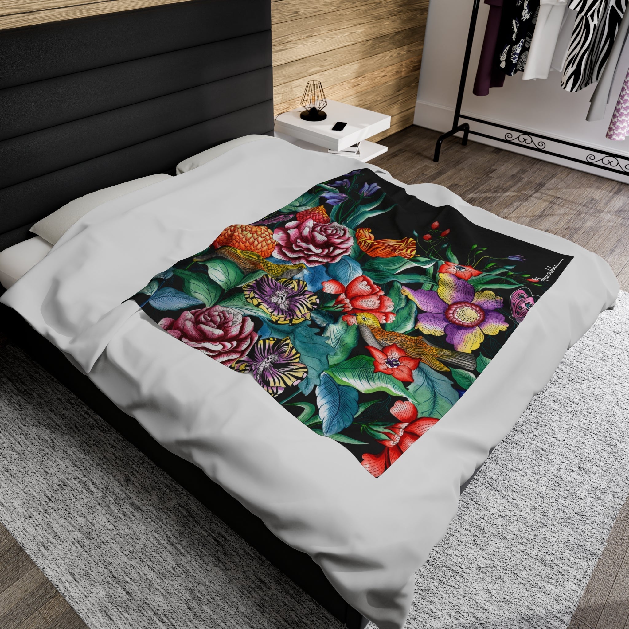 Vintage Bouquet Velveteen Plush Blanket
