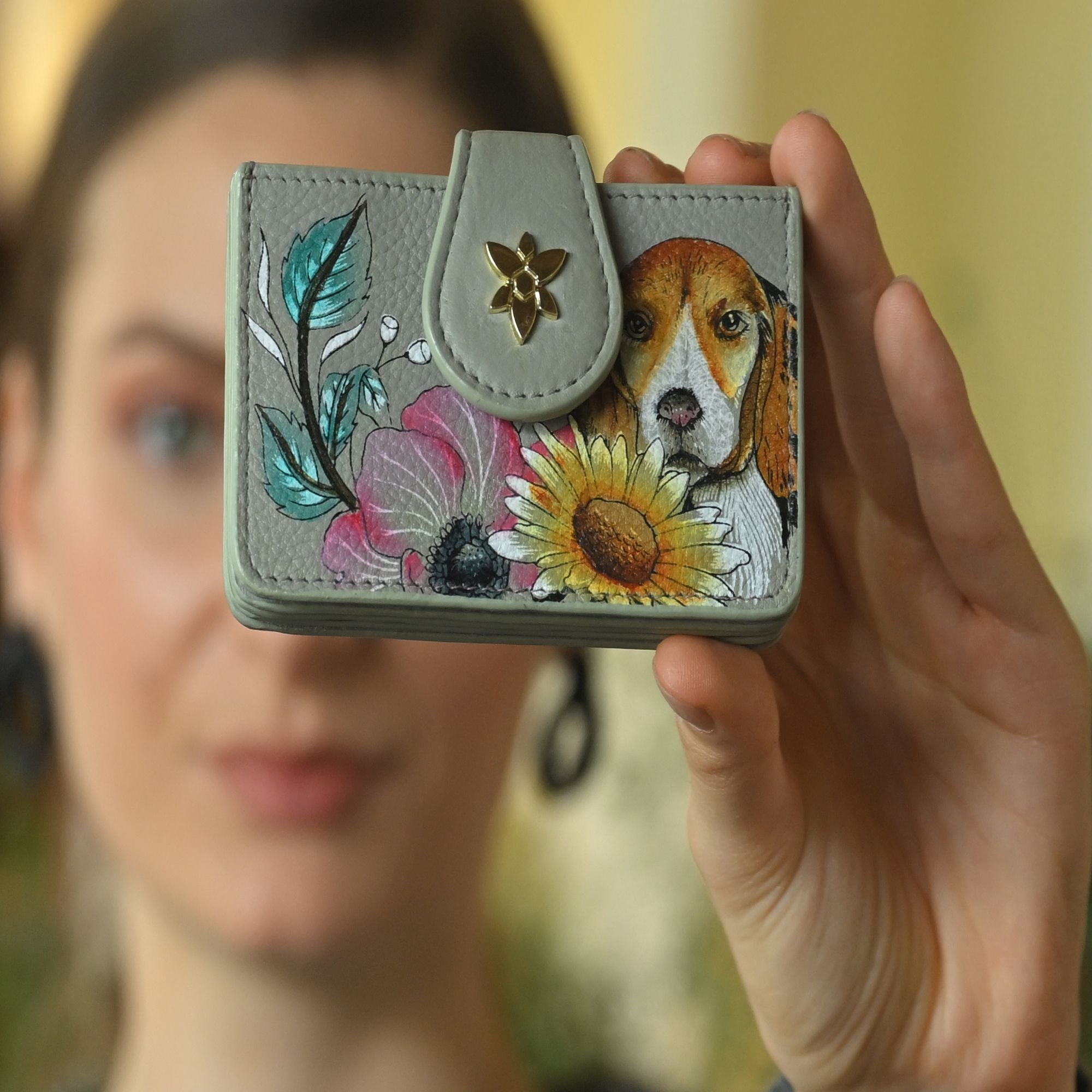 Accordion Style Credit And Business Card Holder - 2083