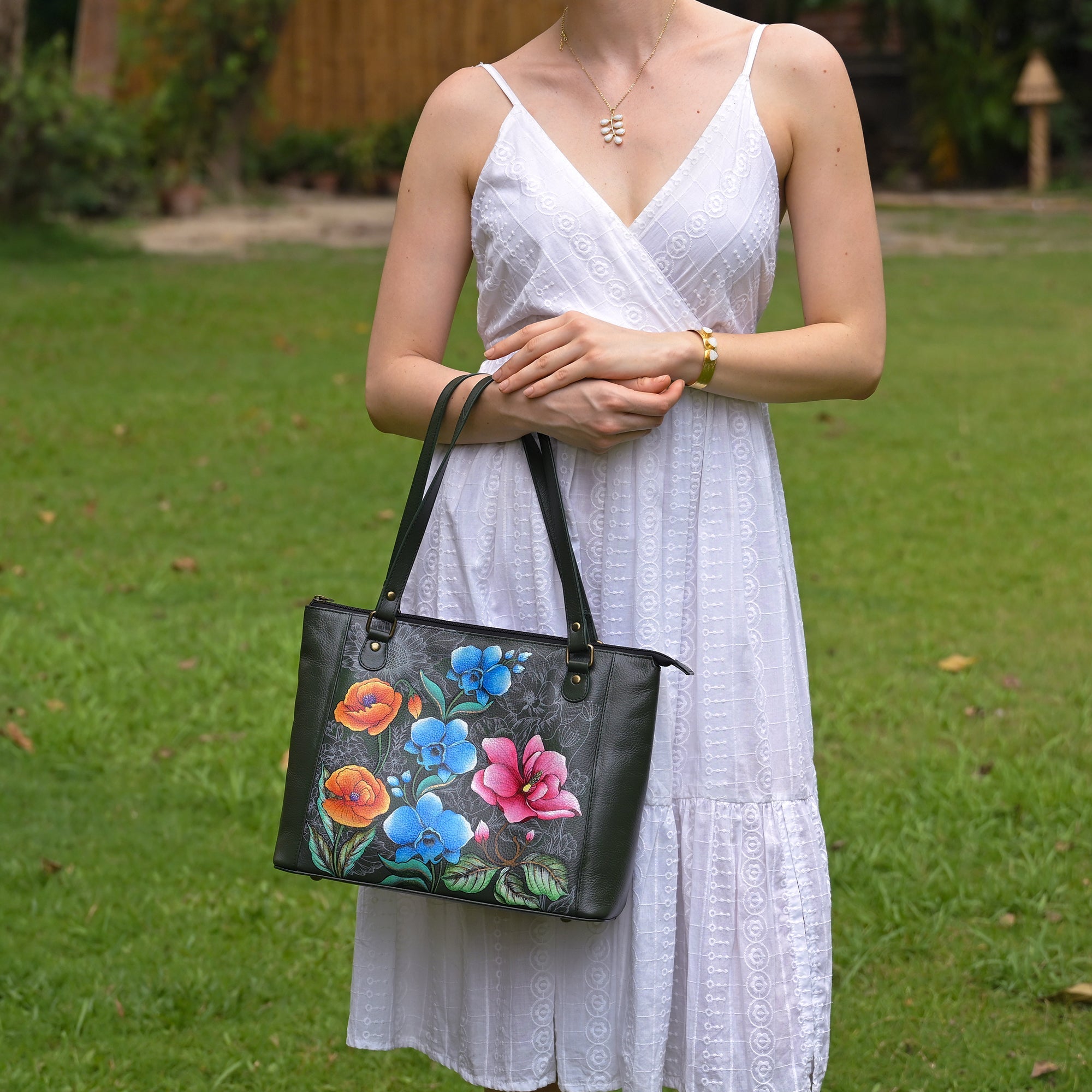 Large Tote - 8538
